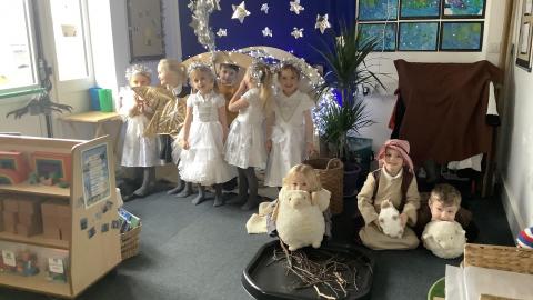 Children dressed as angels and shepherds