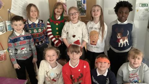 Class 3 in their Christmas jumpers 