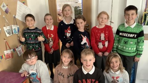 Class 3 children in their Christmas jumpers